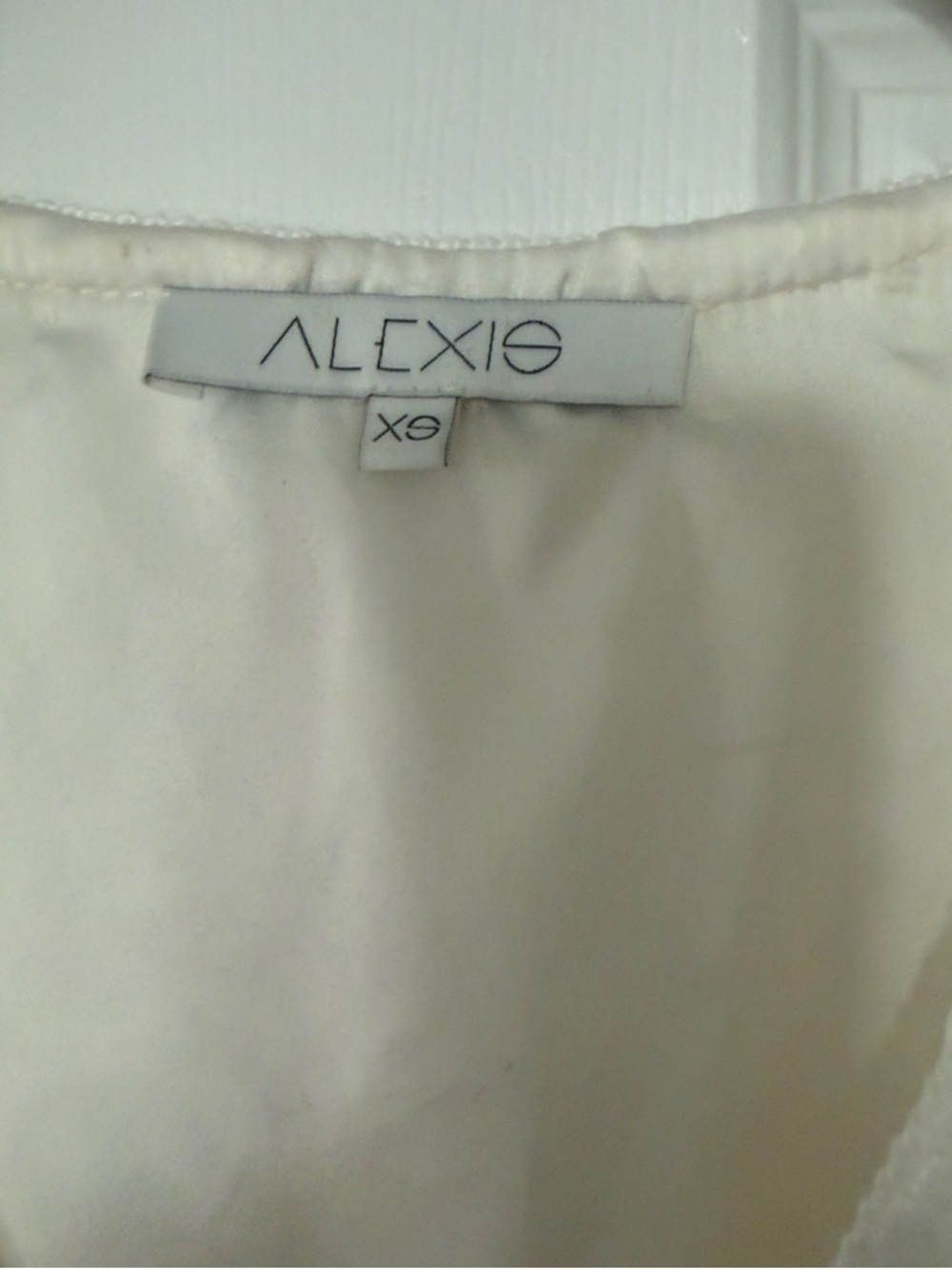 Alexis Cream Floral Lace V-Neck Bell Sleeve Top - Picture 4 of 10